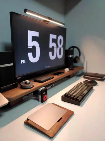 Best Wooden Gift Ideas For Tech Geeks - iWoodStore