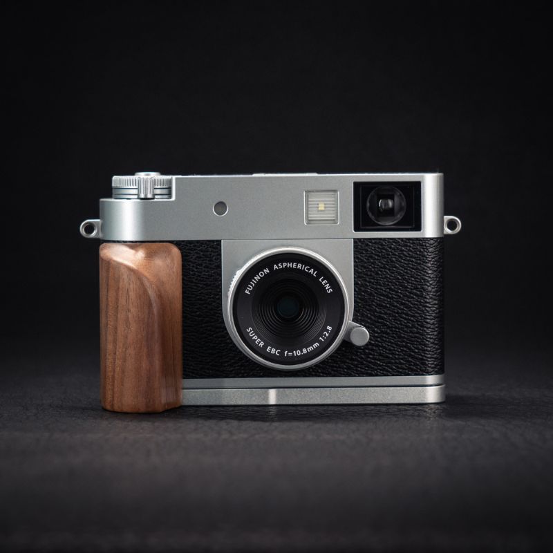 Handcrafted Wooden Grip for Fujifilm Xhalf | Ergonomic Arca-Swiss Handgrip