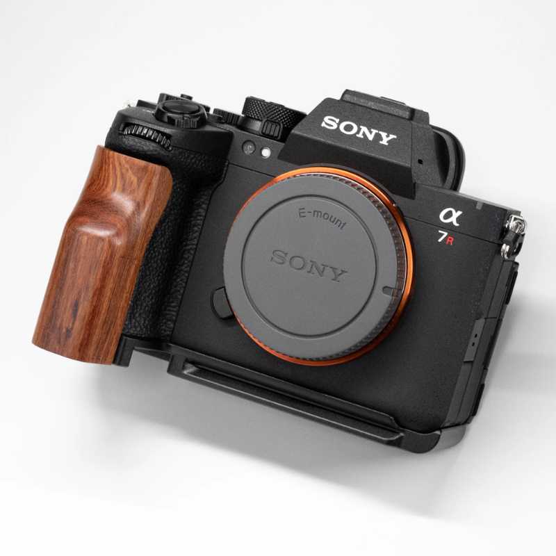 Custom Solid Wood Camera Hand Grip Baseplate for Sony A7R6 Series | Arca-Swiss Compatible