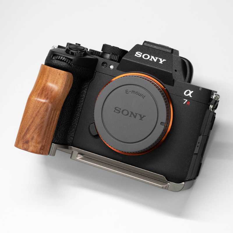 Custom Solid Wood Camera Hand Grip Baseplate for Sony A7R6 Series | Arca-Swiss Compatible
