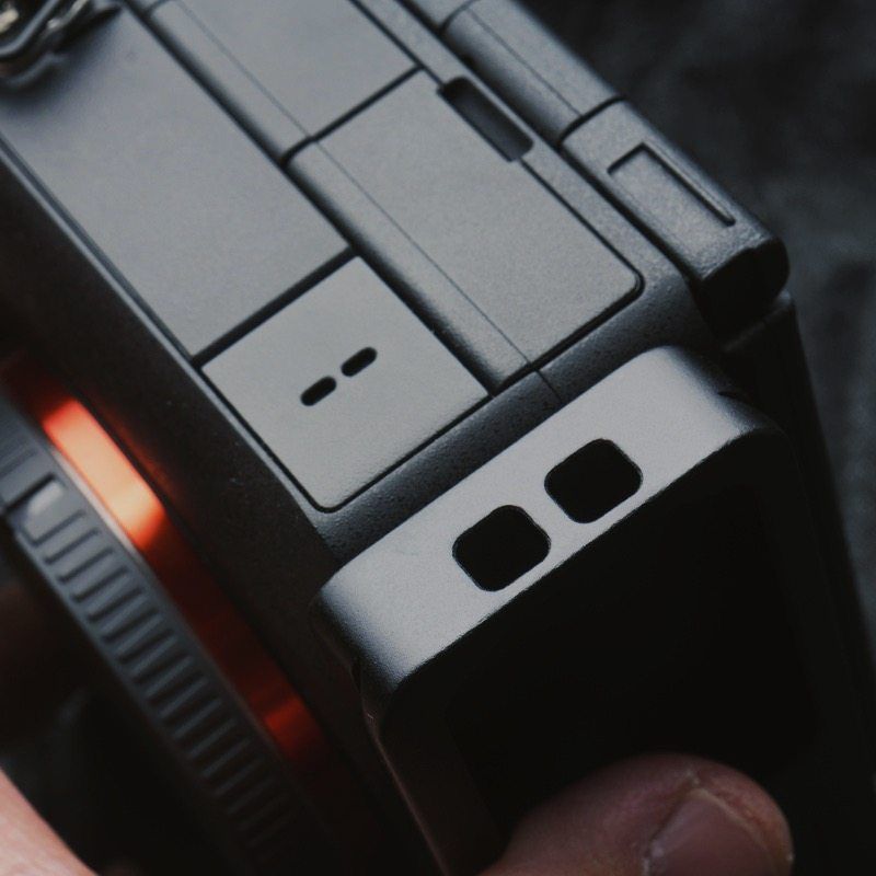 Sony A7M5 Wooden Handgrip | Ergonomic L-Plate & Battery Access | iWoodStore