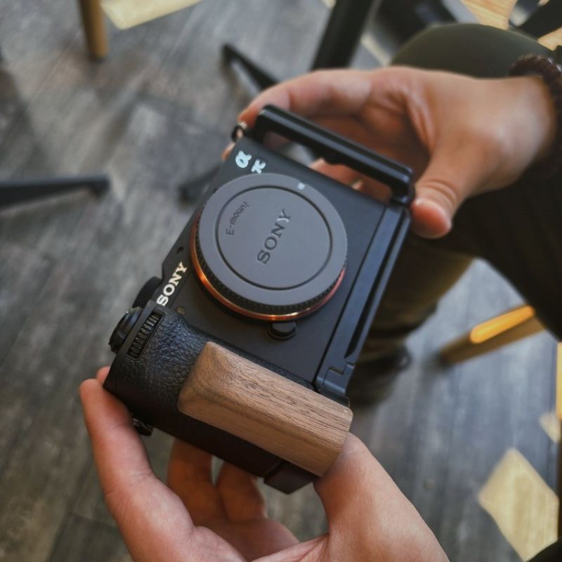 Sony A7CII Grip Second Generation (A7C2 A7CR) - iWoodStore