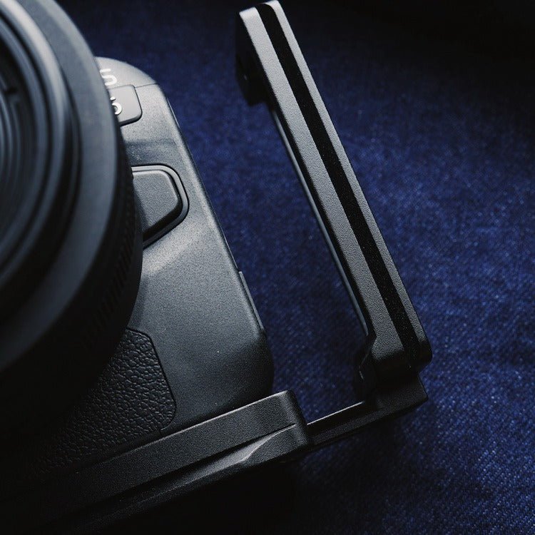 Canon EOS R6 R5 Hand Grip - iWoodStore