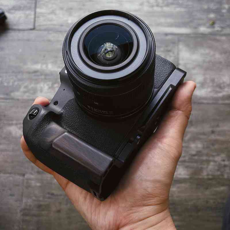 Canon R8 Grip Wood EOS R8 Handgrip - iWoodStore