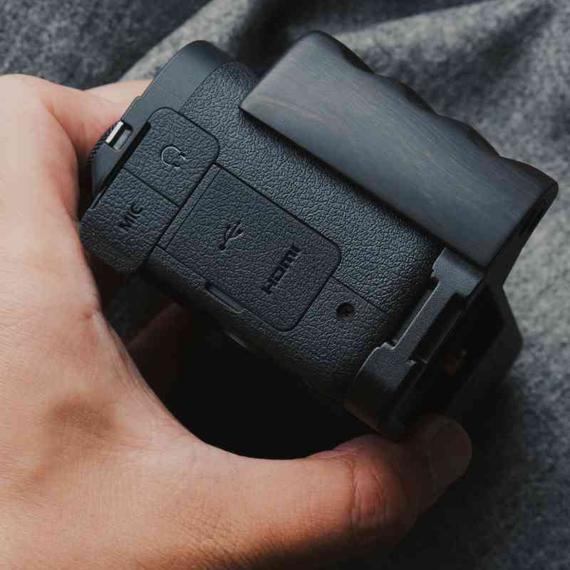 Canon V1 Grip Wood KC Design - iWoodStore