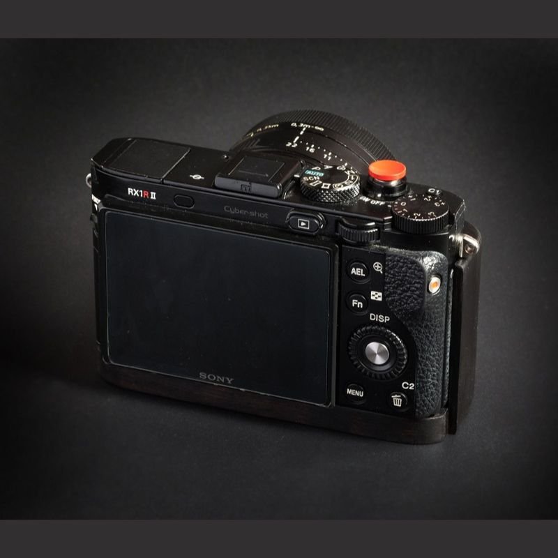 Dark Ebony Hand Grip for Sony RX1R2 - iWoodStore