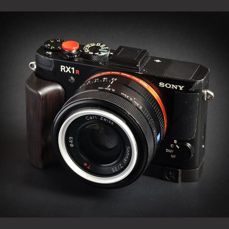Dark Ebony Hand Grip for Sony RX1R2 - iWoodStore