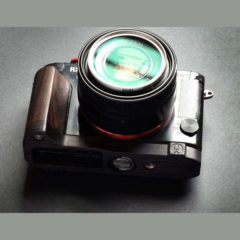 Dark Ebony Hand Grip for Sony RX1R2 - iWoodStore