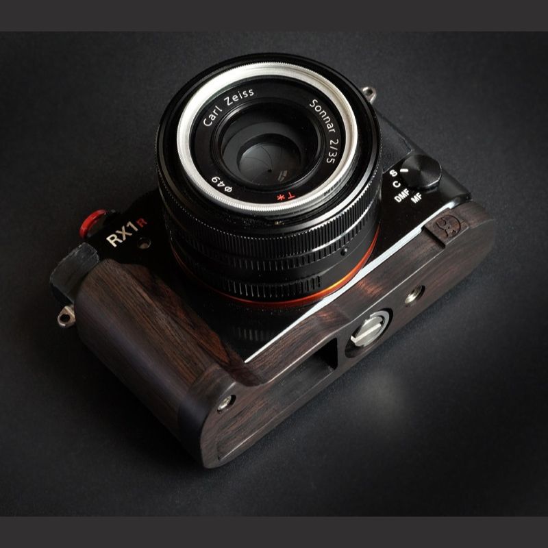 Dark Ebony Hand Grip for Sony RX1R2 - iWoodStore