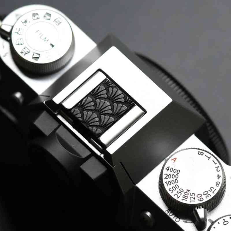 Engraved Pattern Universal Hotshoe Cover - iWoodStore