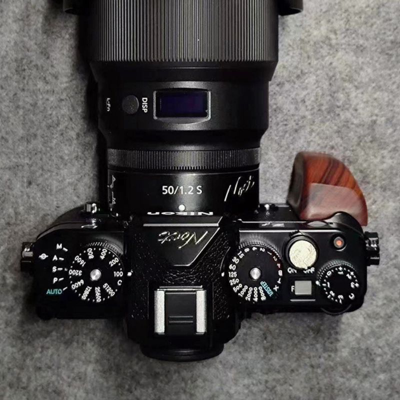Extended Nikon ZF Grip For Large Hand - iWoodStore