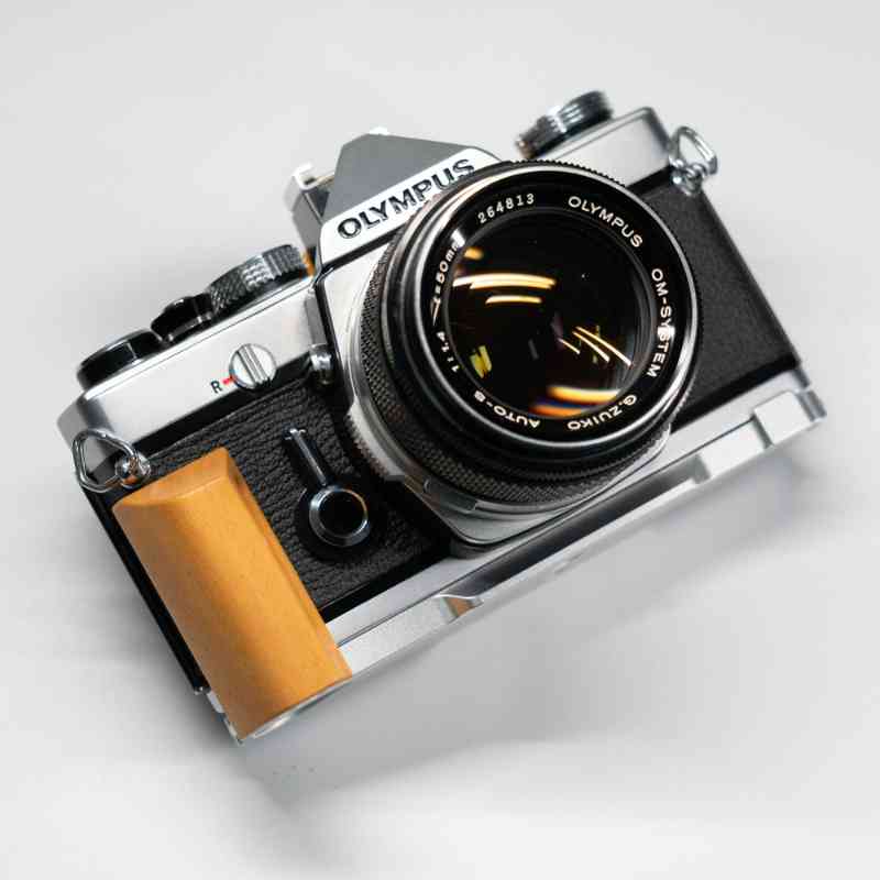 Film Olympus OM1 Grip Wood (OM2 OM3Ti) - iWoodStore