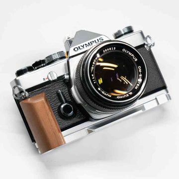 Film Olympus OM1 Grip Wood (OM2 OM3Ti) - iWoodStore