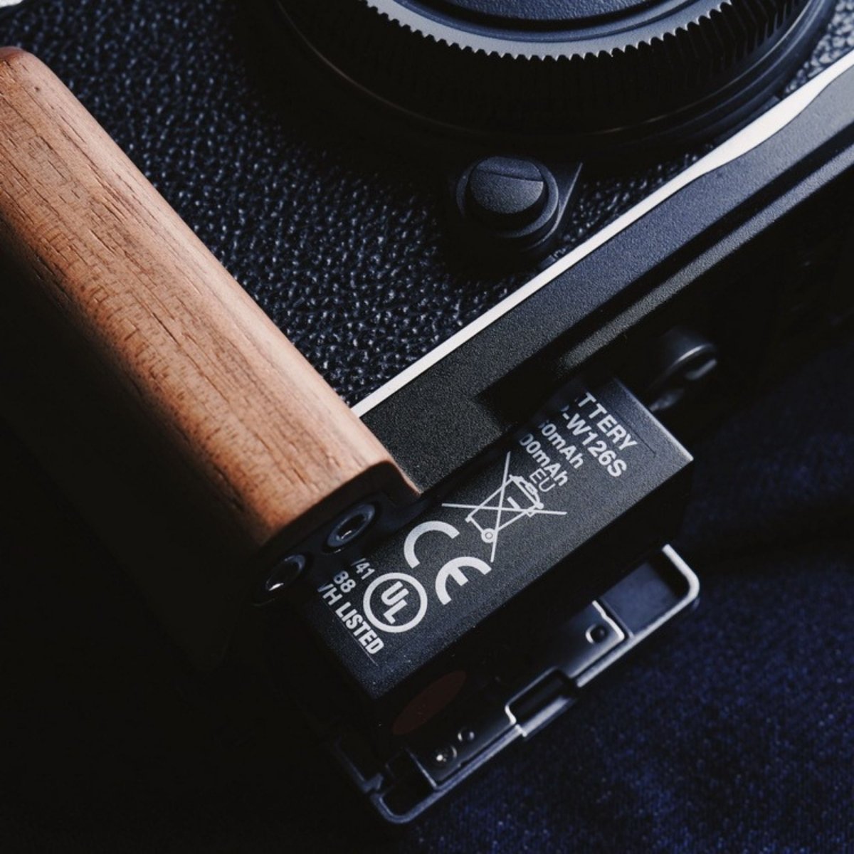 Fuji X-E4 Wooden Hand Grip (XE4) - iWoodStore