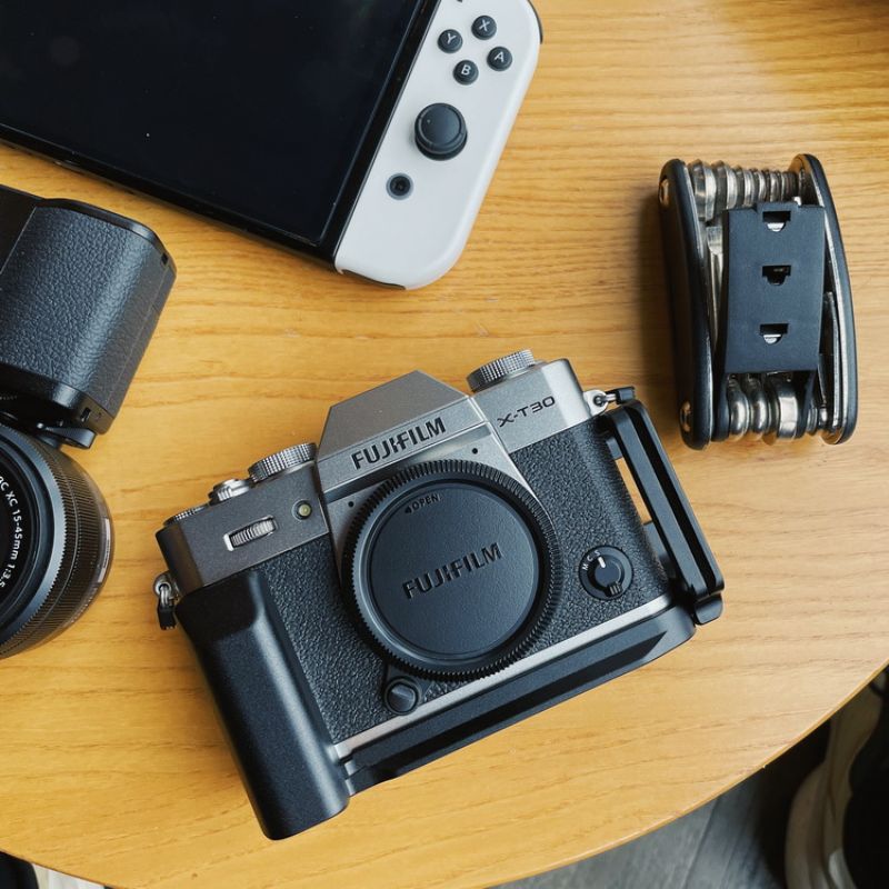 Fuji XT30 XT20 XT30II Hand Grip - iWoodStore