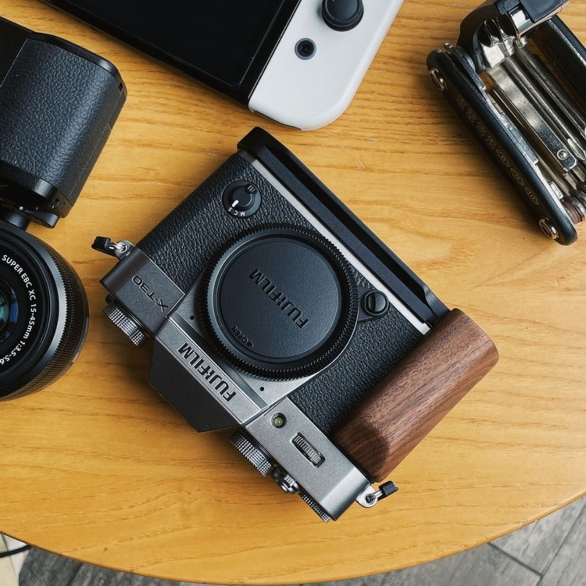 Fuji XT30 XT20 XT30II Hand Grip - iWoodStore