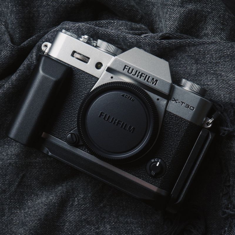 Fuji XT30 XT20 XT30II Hand Grip - iWoodStore