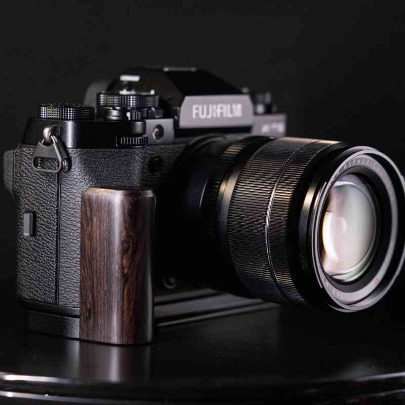 Fuji XT5 Grip Wood YW Design - iWoodStore