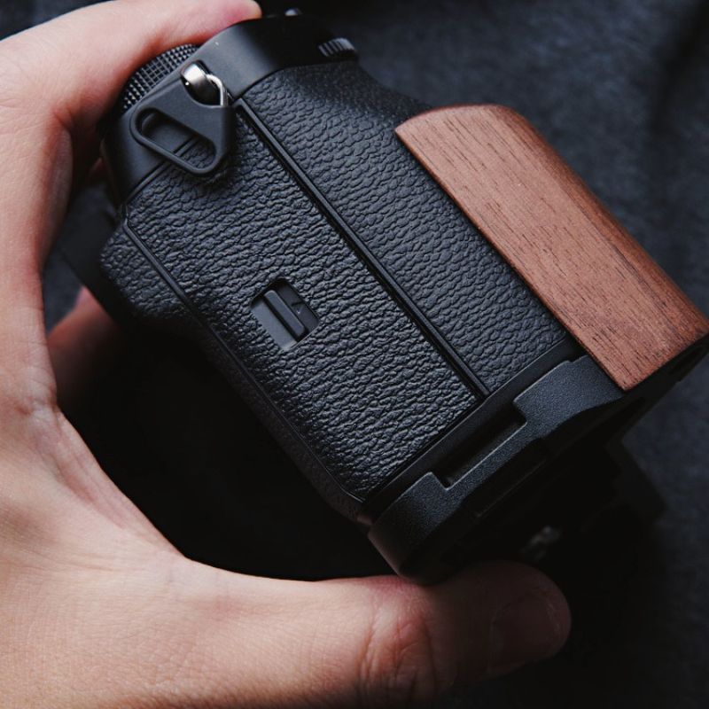 Fujifilm XT5 Grip Wood (X-T5) - iWoodStore