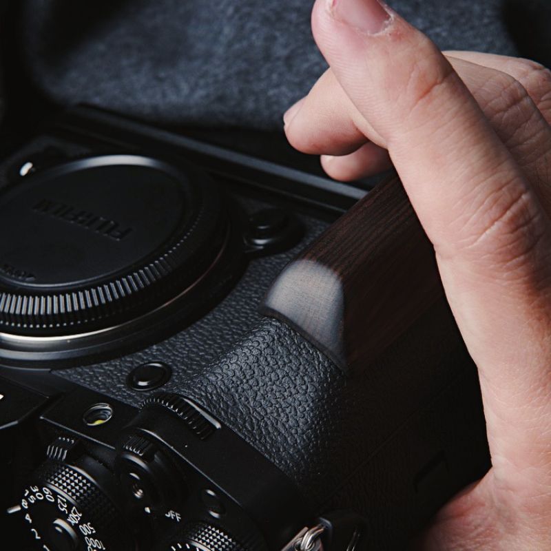 Fujifilm XT5 Grip Wood (X-T5) - iWoodStore