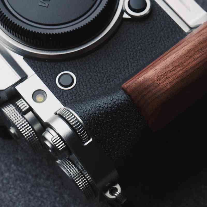 Fujifilm XT5 Grip Wood (X - T5) - iWoodStore