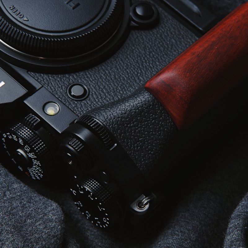 Fujifilm XT5 Grip Wood (X-T5) - iWoodStore