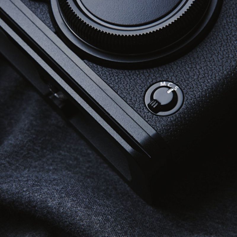 Fujifilm XT5 Grip Wood (X-T5) - iWoodStore