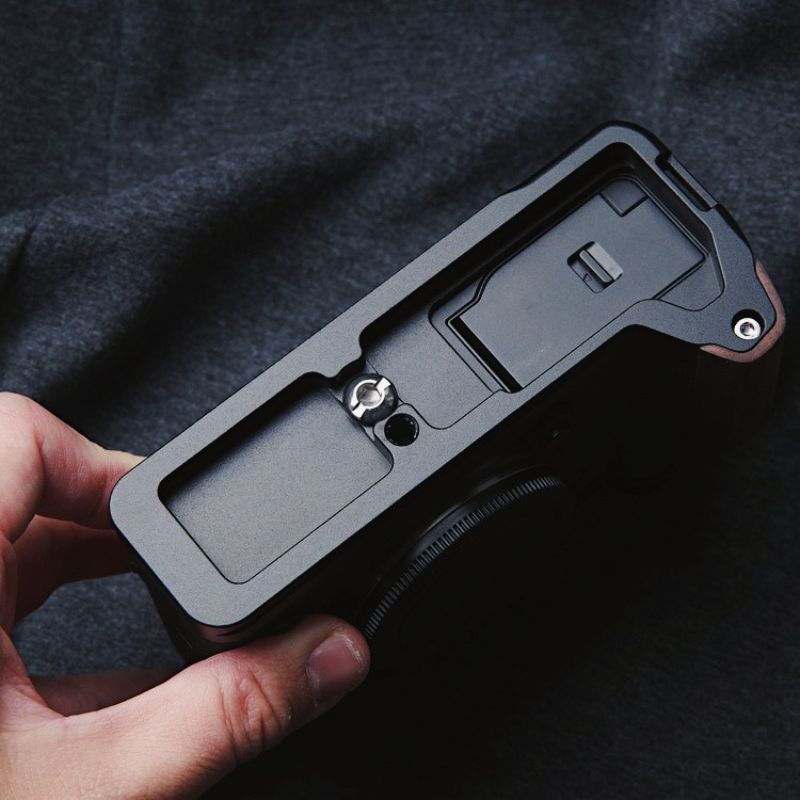 Fujifilm XT5 Grip Wood (X-T5) - iWoodStore