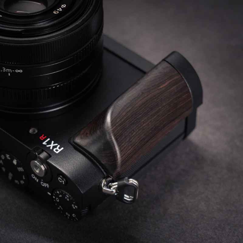 L - Shaped Grip Sony RX1R3 Wood WG - iWoodStore