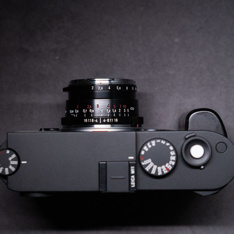 Leica M11 Grip Wood - iWoodStore