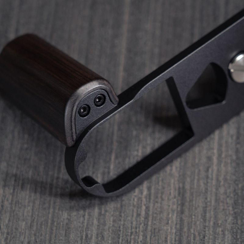 Leica M11 Grip Wood - iWoodStore