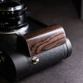 Leica M11 Grip Wood - iWoodStore