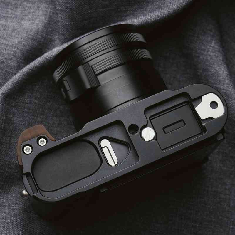 Leica Q3 Grip Wood KC Design - iWoodStore