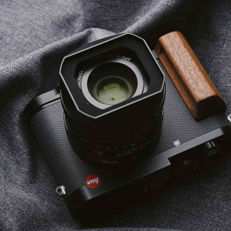 Leica Q3 Grip Wood KC Design - iWoodStore