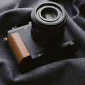 Leica Q3 Grip Wood KC Design - iWoodStore