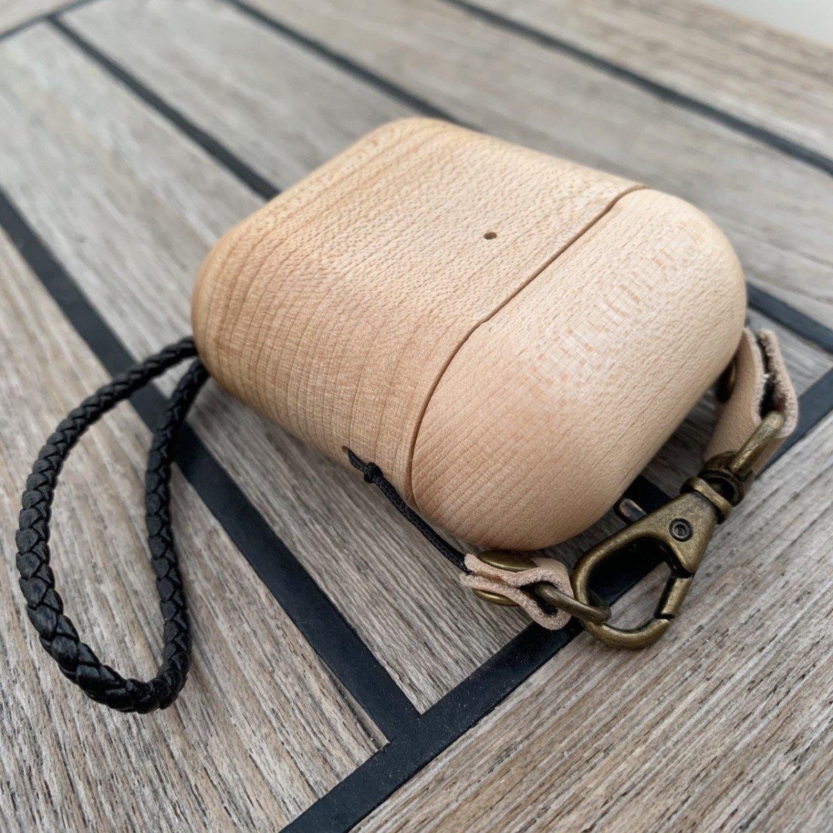Maple Wood AirPod 1/2 Case - iWoodStore