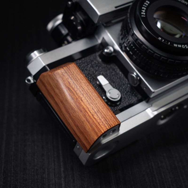 Nikon F Grip Wood YW Design - iWoodStore