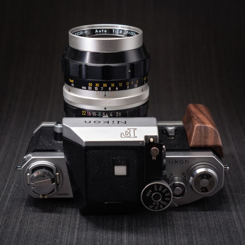 Nikon F Grip Wood YW Design - iWoodStore