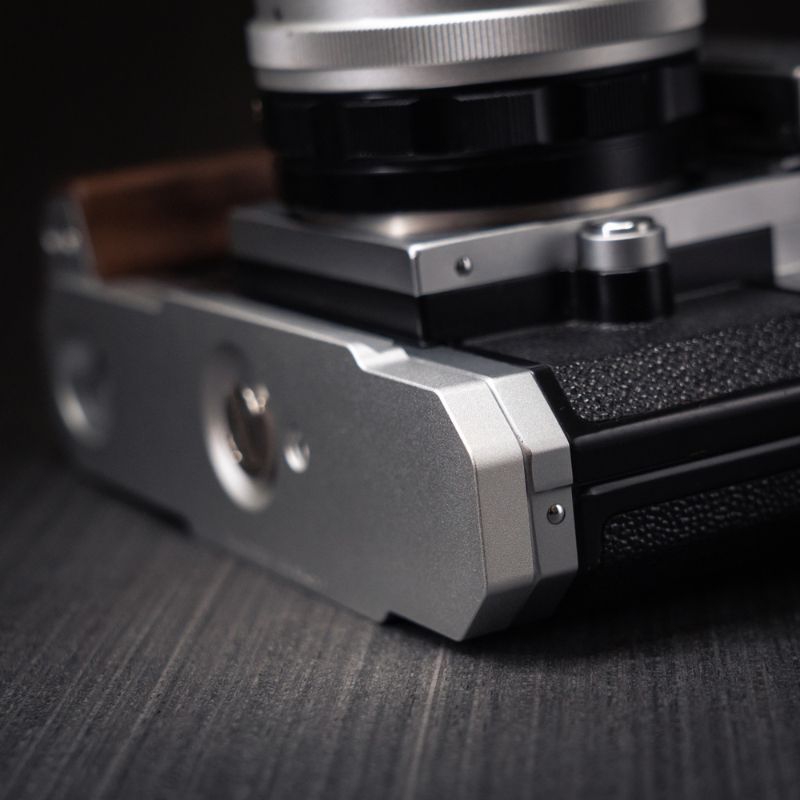 Nikon F Grip Wood YW Design - iWoodStore