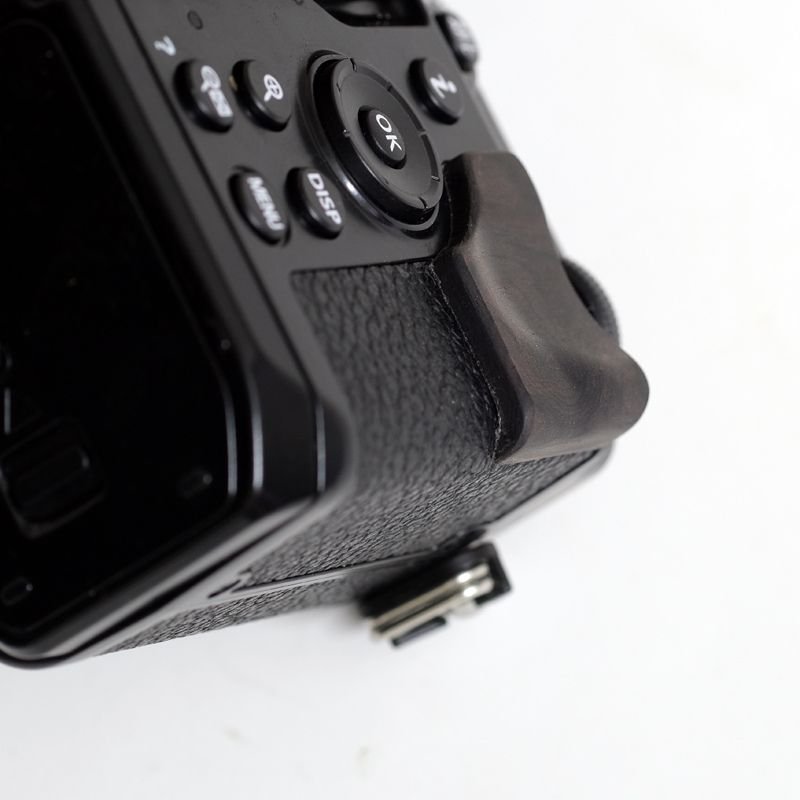 Nikon ZF Thumb Rest Grip - iWoodStore