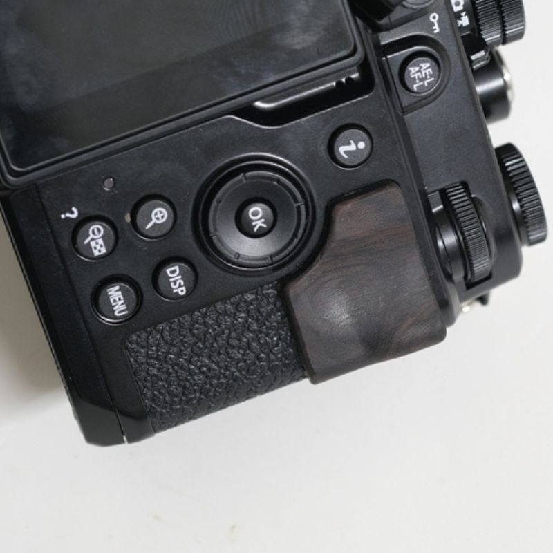 Nikon ZF Thumb Rest Grip - iWoodStore