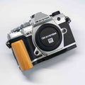 Olympus OM5 Grip Wood YW Design - iWoodStore
