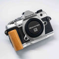 Olympus OM5 Grip Wood YW Design - iWoodStore