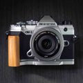 Olympus OM5 Grip Wood YW Design - iWoodStore