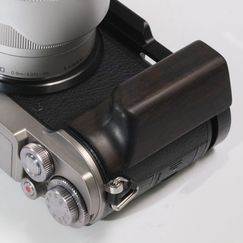 Panasonic Lumix DC-GX9 Hand Grip (GX9) - iWoodStore