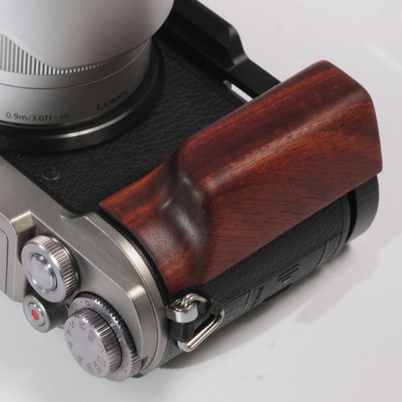 Panasonic Lumix DC-GX9 Hand Grip (GX9) - iWoodStore