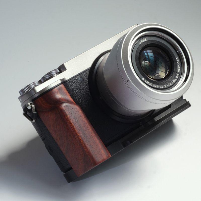 Panasonic Lumix DC-GX9 Hand Grip (GX9) - iWoodStore
