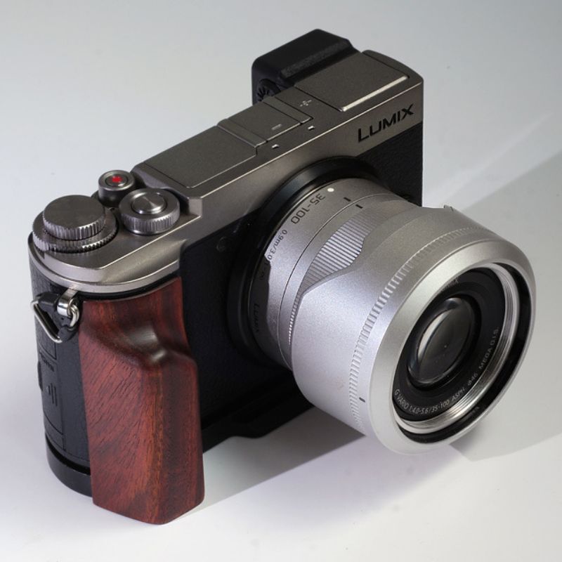 Panasonic Lumix DC-GX9 Hand Grip (GX9) - iWoodStore