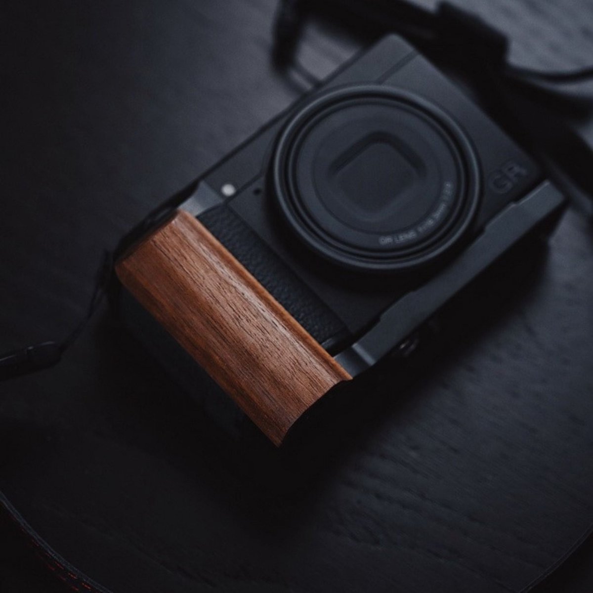 Ricoh GR3 Hand Grip - iWoodStore