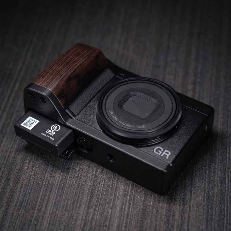 Ricoh GR4 Handgrip Wood (Ricoh GR IV) - iWoodStore
